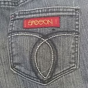 Straight Leg Hustle Saason Blue Jeans